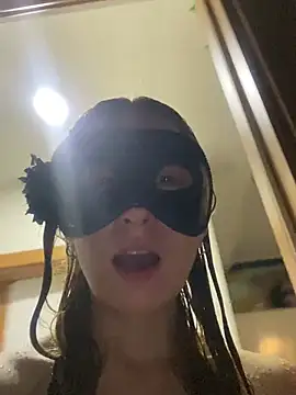 seluna baby online show from March 5, 8:05 pm