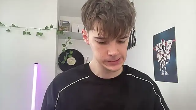 YourMilkyGuy online show from April 2, 10:24 am