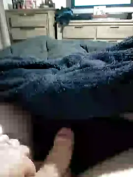 Snapshot of bigboydongi chatting on February 23, 8:55 am bigboydongi online show from February 23, 8:55 am