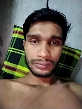 Snapshot of collboy8166 chatting on May 11, 7:03 am collboy8166 online show from May 11, 7:03 am