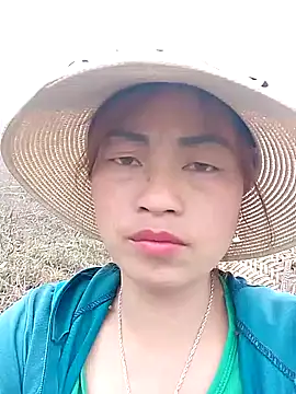 Nhoccon90 online show from March 21, 5:45 am