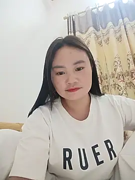 lisn-cute online show from April 8, 9:53 am