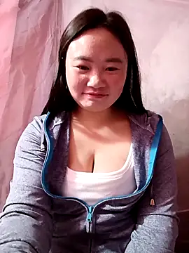 Snapshot of lisn-cute chatting on April 26, 1:14 am lisn-cute online show from April 26, 1:14 am
