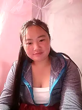 Snapshot of lisn-cute chatting on April 26, 2:15 pm lisn-cute online show from April 26, 2:15 pm