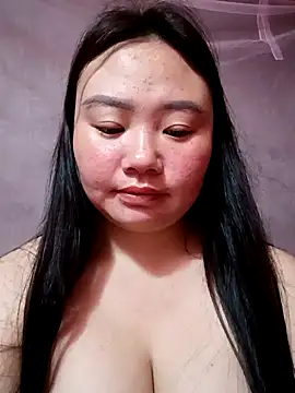 Snapshot of lisn-cute chatting on May 2, 12:21 pm lisn-cute online show from May 2, 12:21 pm