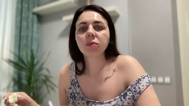 Darsy Rox online show from April 6, 3:26 am