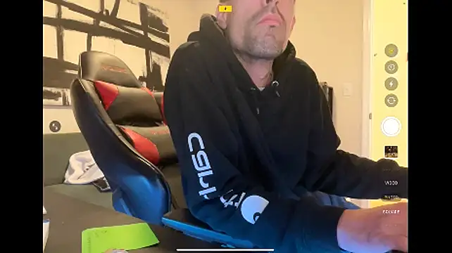 Snapshot of JimmyJerksYa chatting on February 9, 7:56 am JimmyJerksYa online show from February 9, 7:56 am