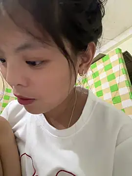 tenten110 online show from March 31, 12:49 pm