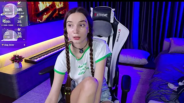 AnnyShore online show from February 14, 3:09 pm