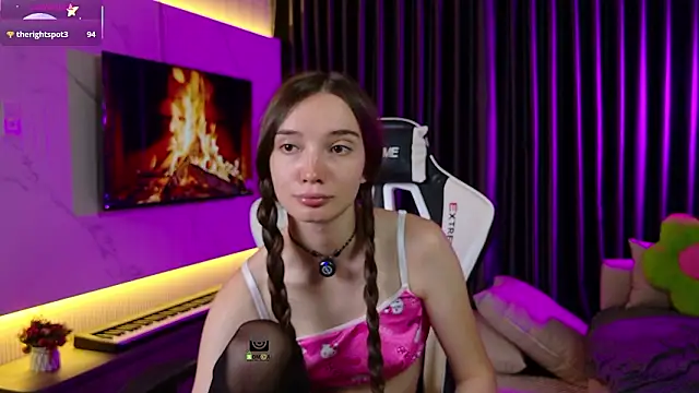 AnnyShore online show from March 7, 12:07 am