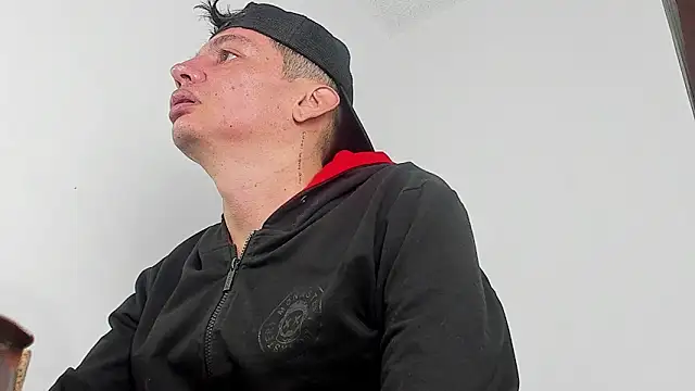 Thommas8a online show from March 9, 3:21 am