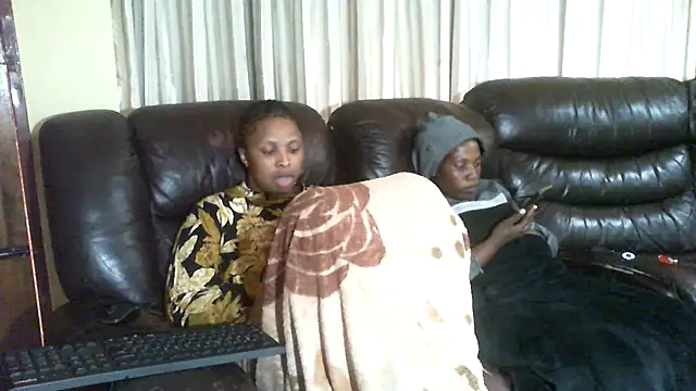 Caramel-Diva online show from April 20, 7:44 am