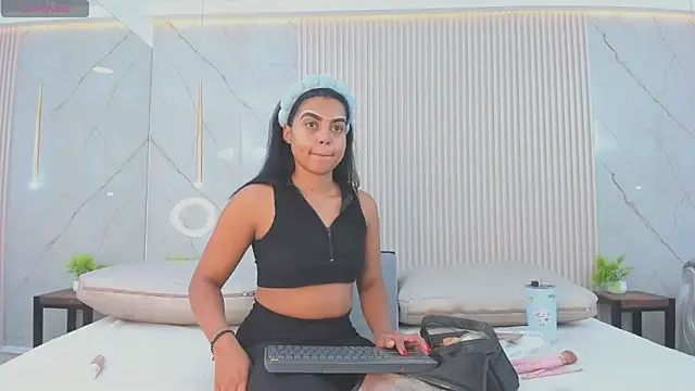 eva lain online show from April 22, 11:34 am