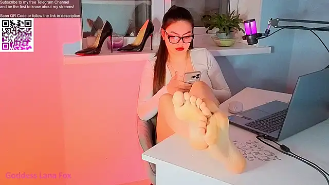 GoddessLanaFox online show from March 4, 7:09 pm
