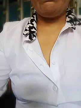 Lindagirlcum online show from April 21, 4:12 pm