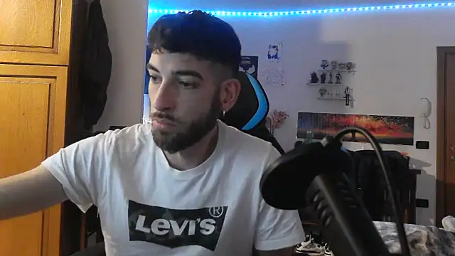 maestroboris95 online show from February 7, 7:39 pm