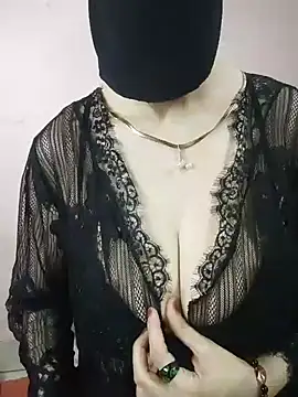 Snapshot of Nada_Oh chatting on June 28, 11:55 pm Nada Oh online show from June 28, 11:55 pm