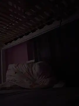 LaraHolt online show from February 21, 9:05 pm