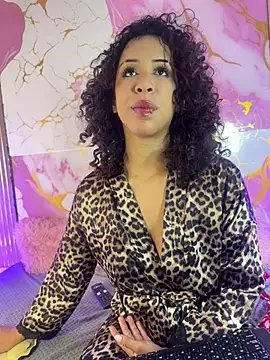 Snapshot of Woo_isDaphne chatting on July 4, 11:33 pm Woo isDaphne online show from July 4, 11:33 pm