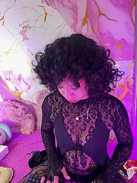 Snapshot of Woo_isDaphne chatting on July 11, 11:28 pm Woo isDaphne online show from July 11, 11:28 pm