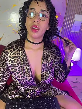 Snapshot of Woo_isDaphne chatting on July 26, 12:19 am Woo isDaphne online show from July 26, 12:19 am