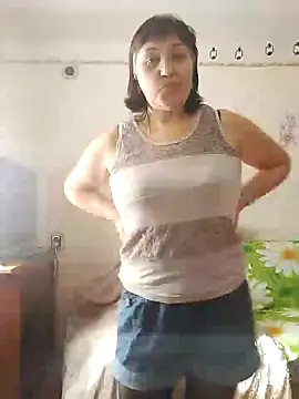 ViolaStar75 online show from March 1, 9:00 am