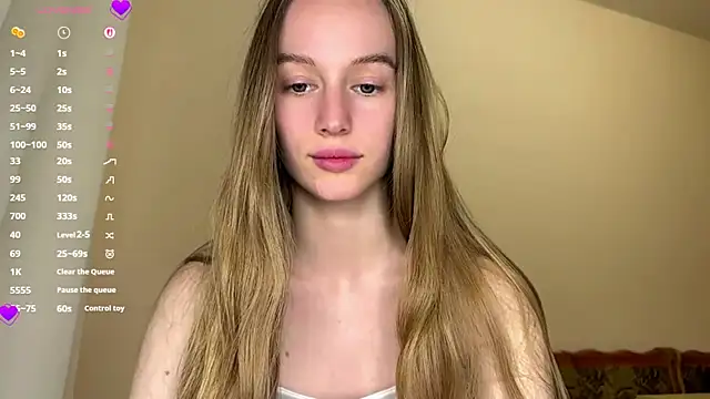Snapshot of Viktoria_Vibes chatting on June 4, 7:20 pm Viktoria Vibes online show from June 4, 7:20 pm