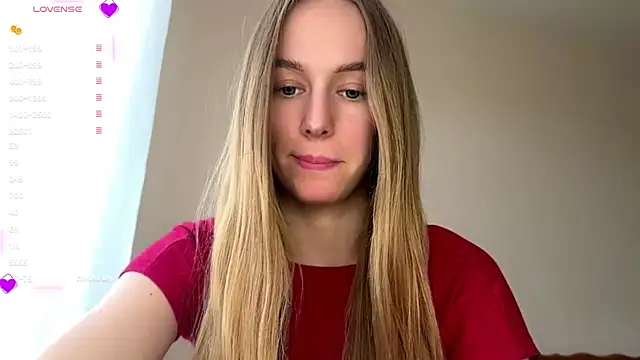 Snapshot of Viktoria_Vibes chatting on June 8, 2:28 pm Viktoria Vibes online show from June 8, 2:28 pm