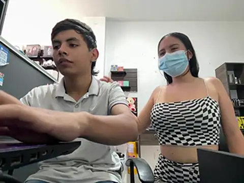 two cam latin online show from February 22, 5:00 pm