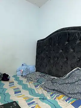 two cam latin online show from February 25, 4:33 am