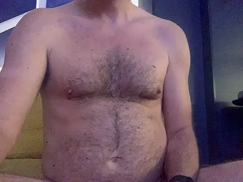 Snapshot of daddyffpig chatting on February 10, 12:59 am daddyffpig online show from February 10, 12:59 am