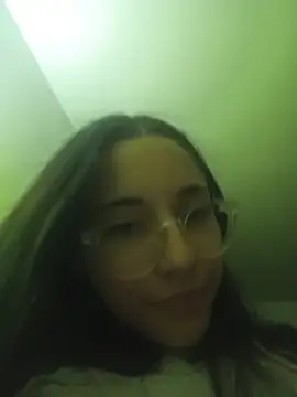 isaaabelaaa online show from February 15, 11:45 pm