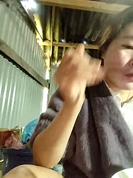 Yiyoongg online show from February 25, 1:48 am