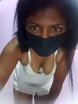 Malee S online show from April 25, 6:05 am