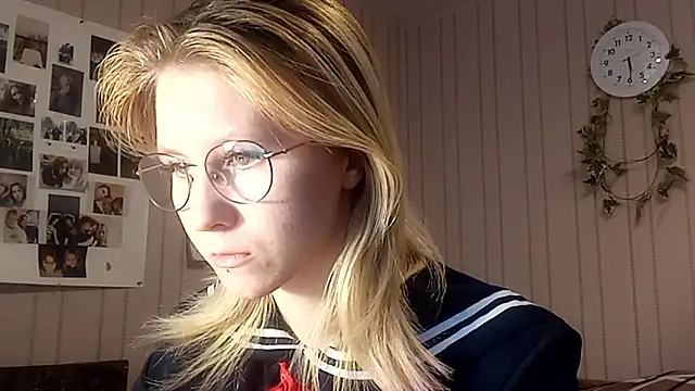 RunawayBr1de online show from February 17, 2:24 pm