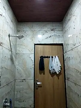 Sam03s online show from April 4, 11:40 am