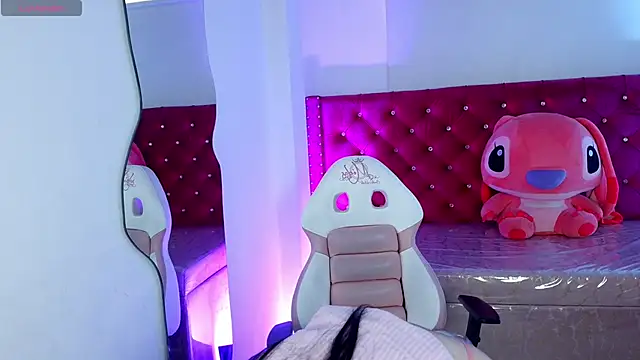 babyy nicols m online show from April 7, 11:54 am