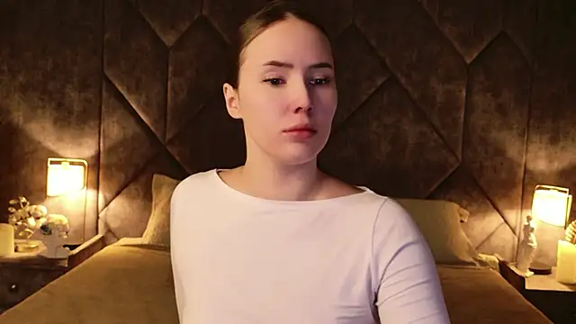 Snapshot of Arielle_Vade chatting on May 2, 5:12 am Arielle Vade online show from May 2, 5:12 am