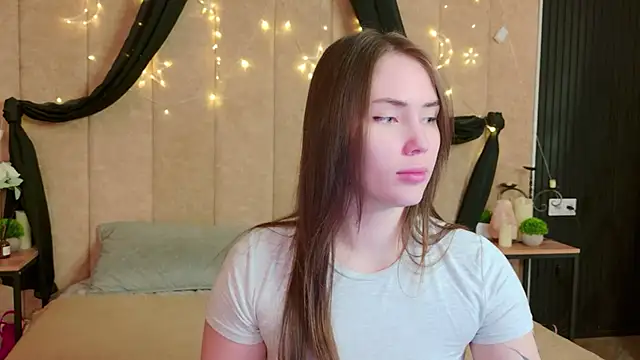 Snapshot of Arielle_Vade chatting on May 6, 5:25 am Arielle Vade online show from May 6, 5:25 am