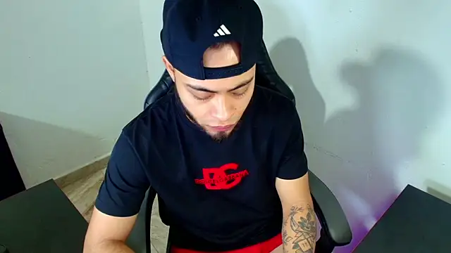 Xanderstone00 online show from March 3, 8:48 pm