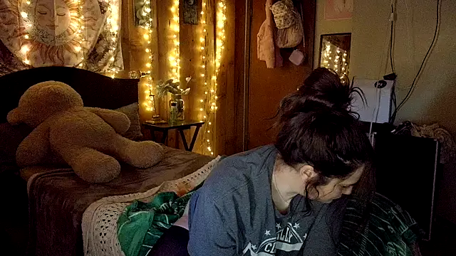 VelvetBrunetteXo online show from March 18, 5:16 pm