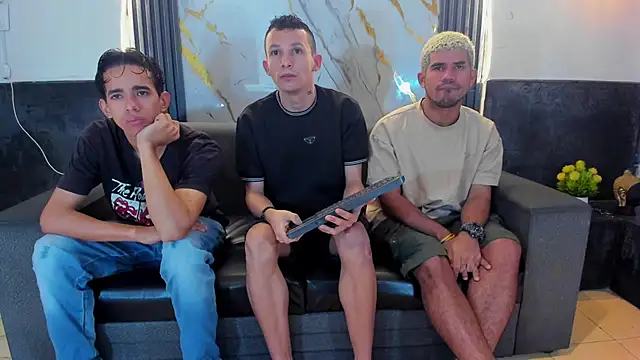 Isaak 26 online show from March 6, 12:23 pm