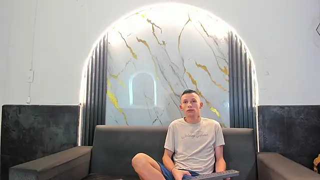 Isaak 26 online show from March 13, 11:06 am