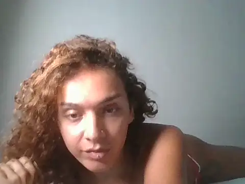 4petitosa  online show from February 8, 5:49 pm