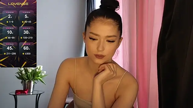 Whitney11 1131 online show from March 9, 7:56 am