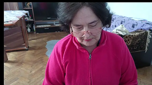 Snapshot of xMaryxAnne chatting on February 21, 8:15 am xMaryxAnne online show from February 21, 8:15 am