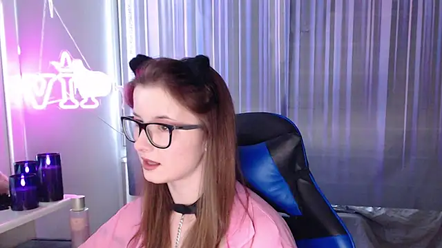 LunaXcherry online show from June 30, 4:41 pm