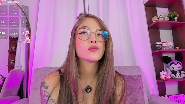 Snapshot of Anny1_ chatting on April 30, 11:42 pm Anny1 online show from April 30, 11:42 pm
