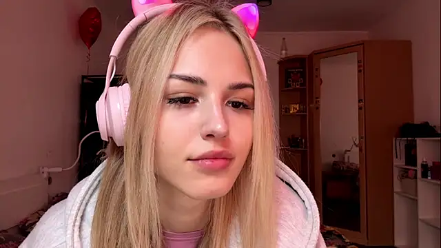 Evva mayy online show from March 2, 7:15 am