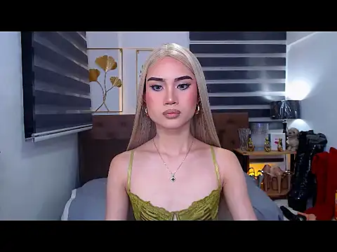 JuicyCockThea online show from April 21, 12:11 pm